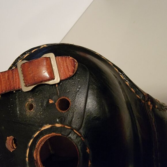 Vintage 1940's Leather Football Helmet - Picture 5 of 11
